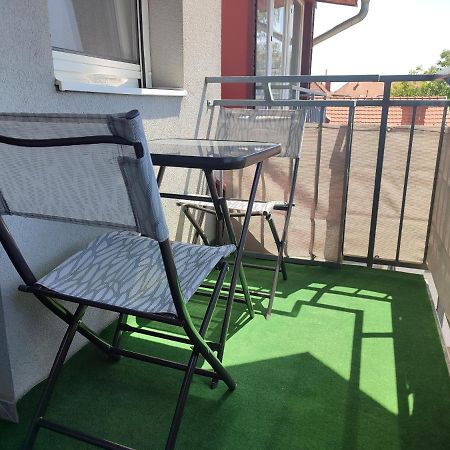 Larix Apartman Sárvár Zewnętrze zdjęcie