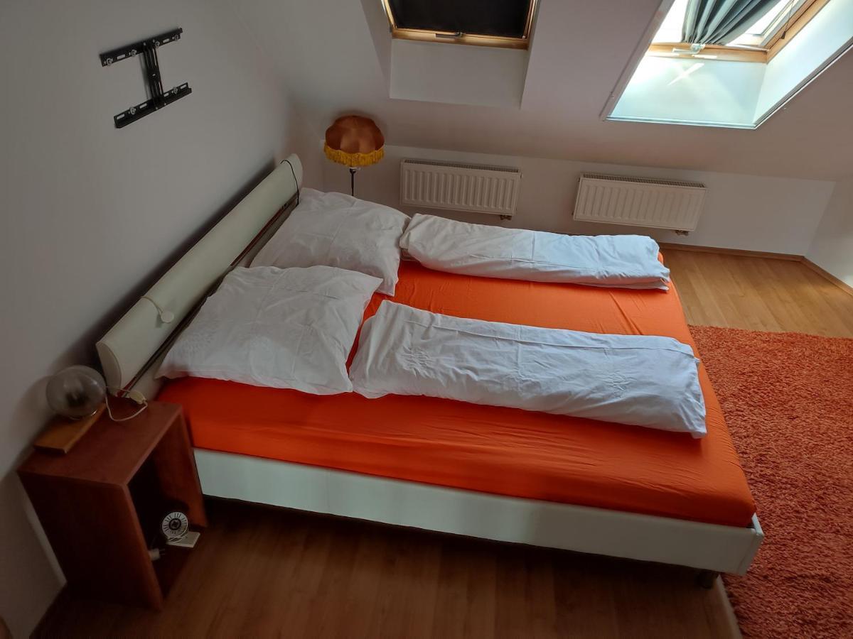 Larix Apartman Sárvár Zewnętrze zdjęcie