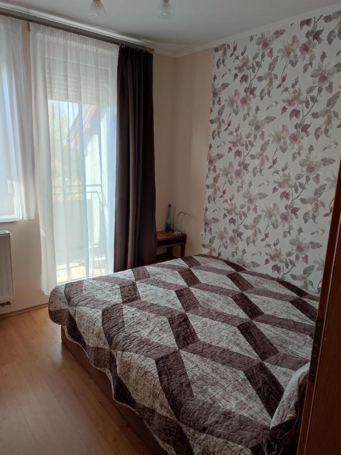 Larix Apartman Sárvár Zewnętrze zdjęcie
